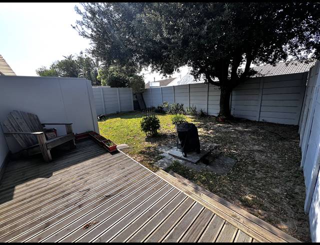1 BEDROOM APARTMENT TO LET IN TABLE VIEW